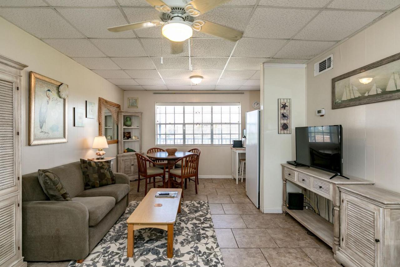 Buried Treasure Apartment Port Aransas Luaran gambar